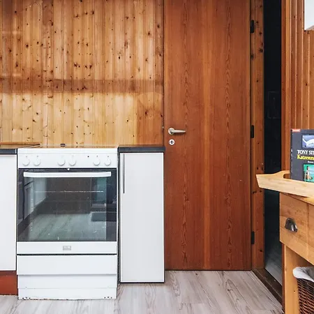 6 Person In * 布拉万德